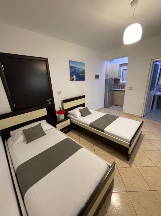 Guesthouse A&F Ksamil Exterior photo